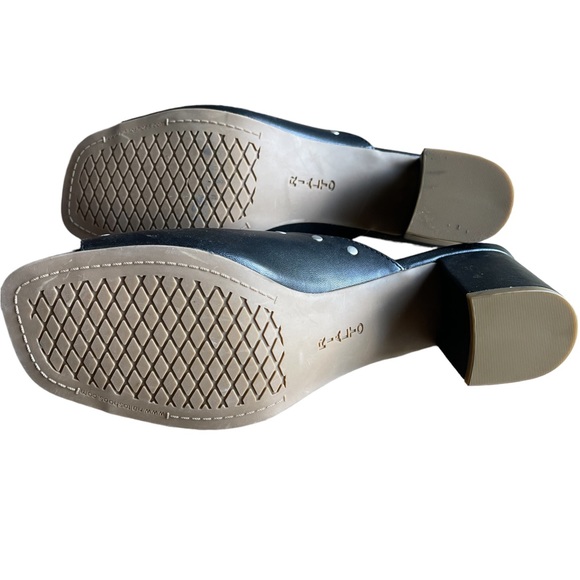 Rialto Mules - Picture 3 of 4